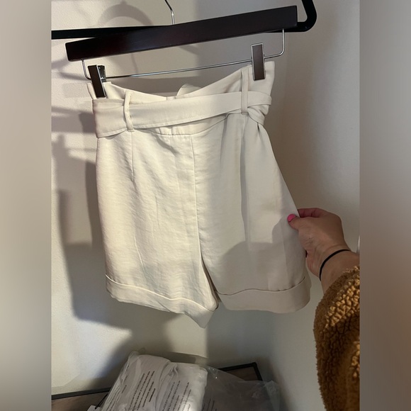 Super High Waisted Satin Tie Belt Tailored Shorts size 10 - Picture 2 of 4